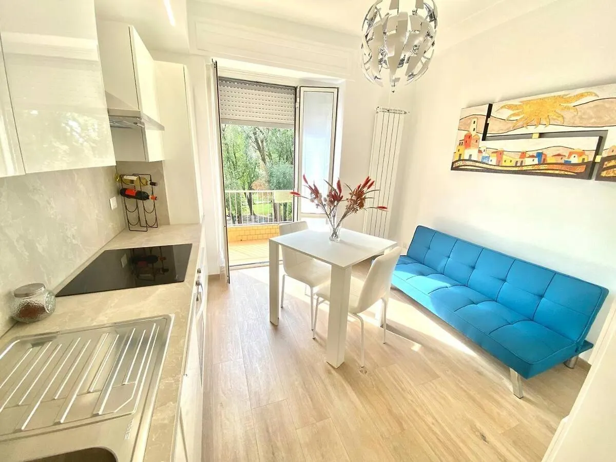 Appartamento Federico'S House - Eleganza E Stile In Via Anselmo Da Baggio Milano 0*,  Italia